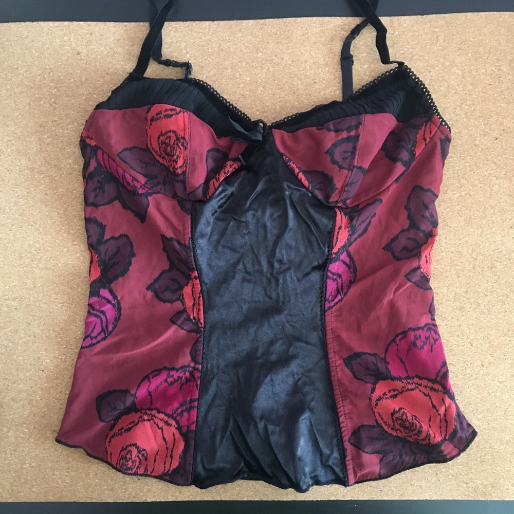 Moda International Top • Women’s size M